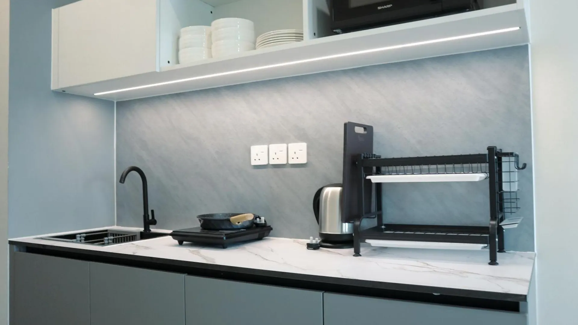 Homesuite' Home At Bay Suites Kota Kinabalu